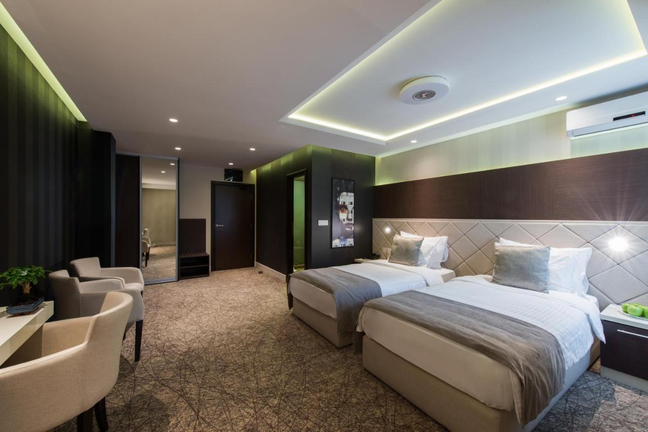 Garni Hotel Aveny Чачак Экстерьер фото
