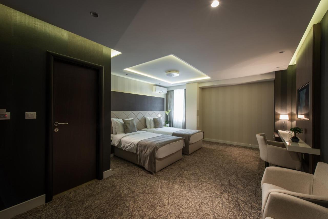 Garni Hotel Aveny Чачак Экстерьер фото