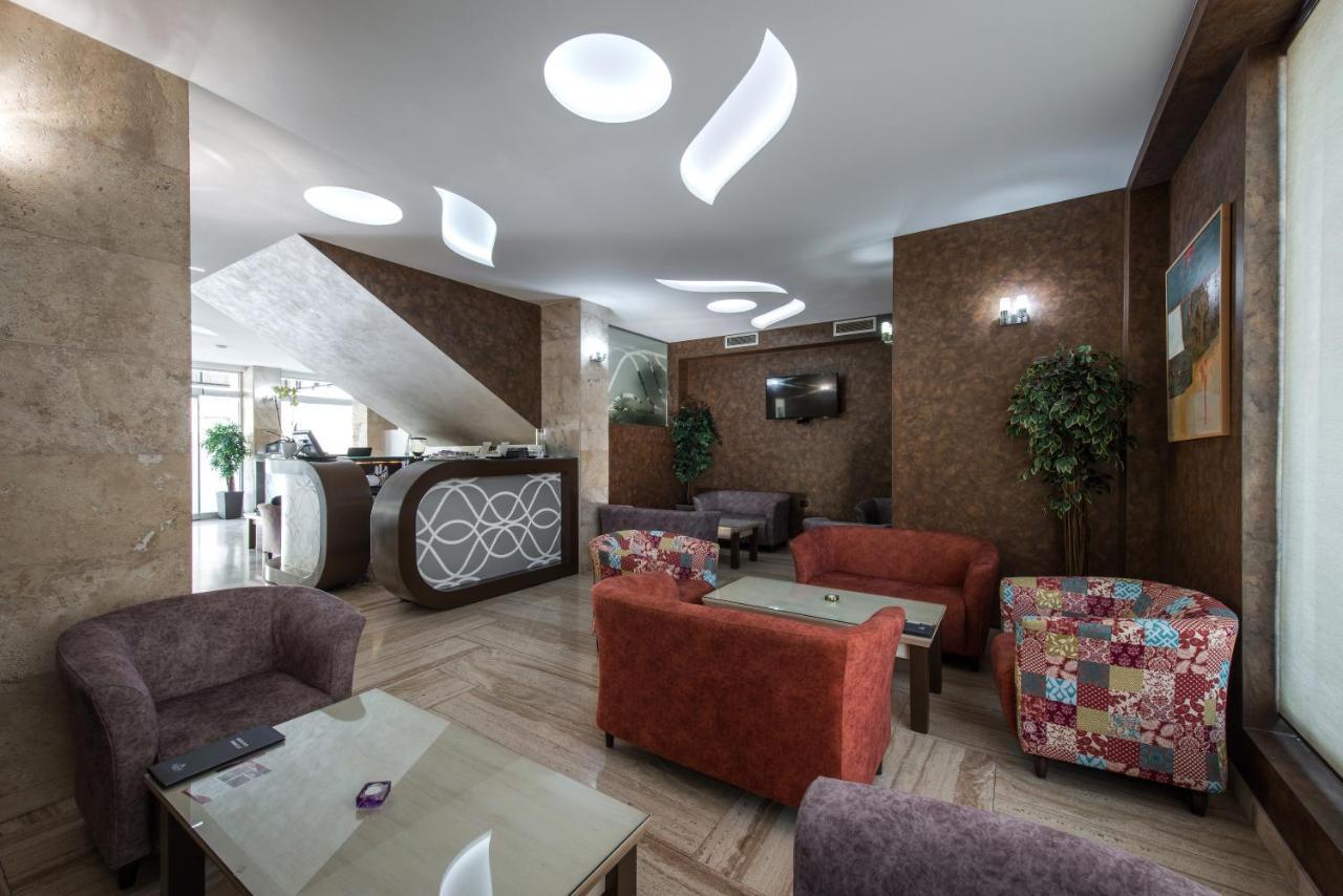 Garni Hotel Aveny Чачак Экстерьер фото